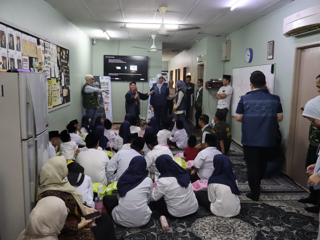kegiatan Pengmas Internasional (Global Educational Brodge: Literacy and Digital Skill-Upgrading For Indonesian Migrant Workers Children in Malaysia tanggal 07 – 10 Juli 2026 img 0203