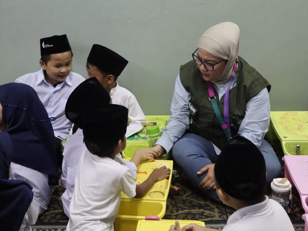 kegiatan Pengmas Internasional (Global Educational Brodge: Literacy and Digital Skill-Upgrading For Indonesian Migrant Workers Children in Malaysia tanggal 07 – 10 Juli 2026 img 0220