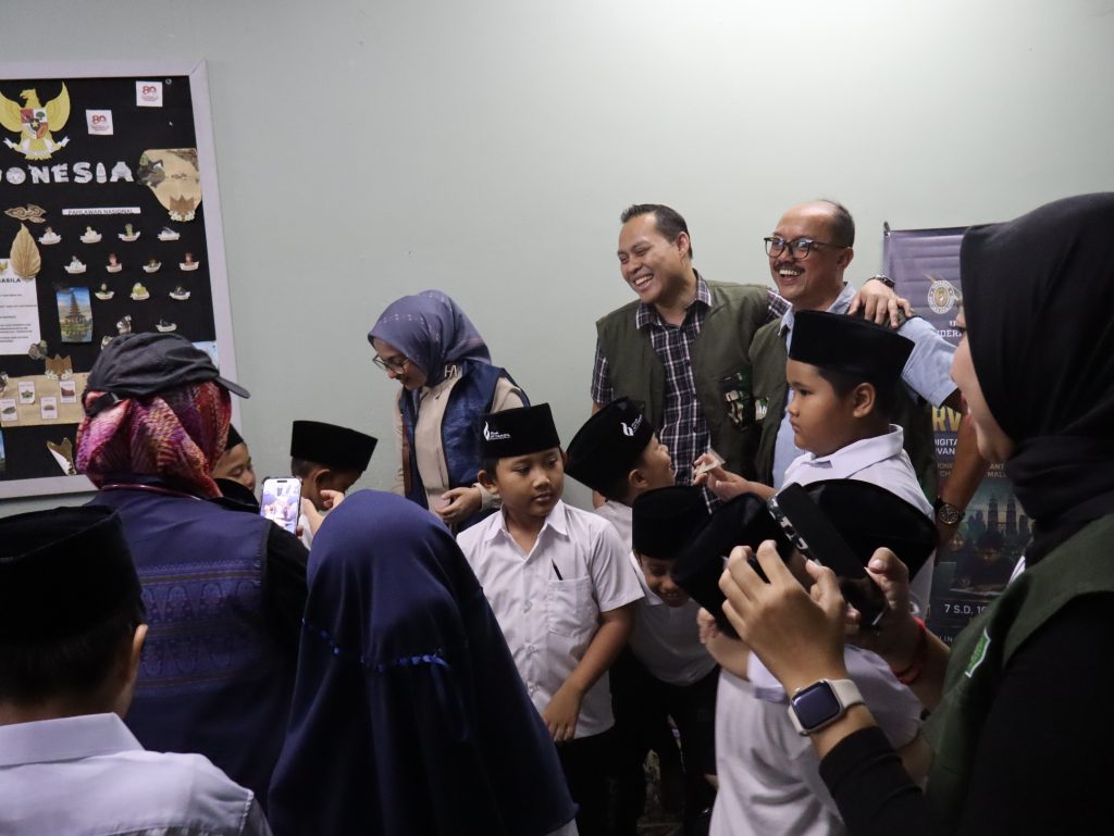 kegiatan Pengmas Internasional (Global Educational Brodge: Literacy and Digital Skill-Upgrading For Indonesian Migrant Workers Children in Malaysia tanggal 07 – 10 Juli 2026 img 0246